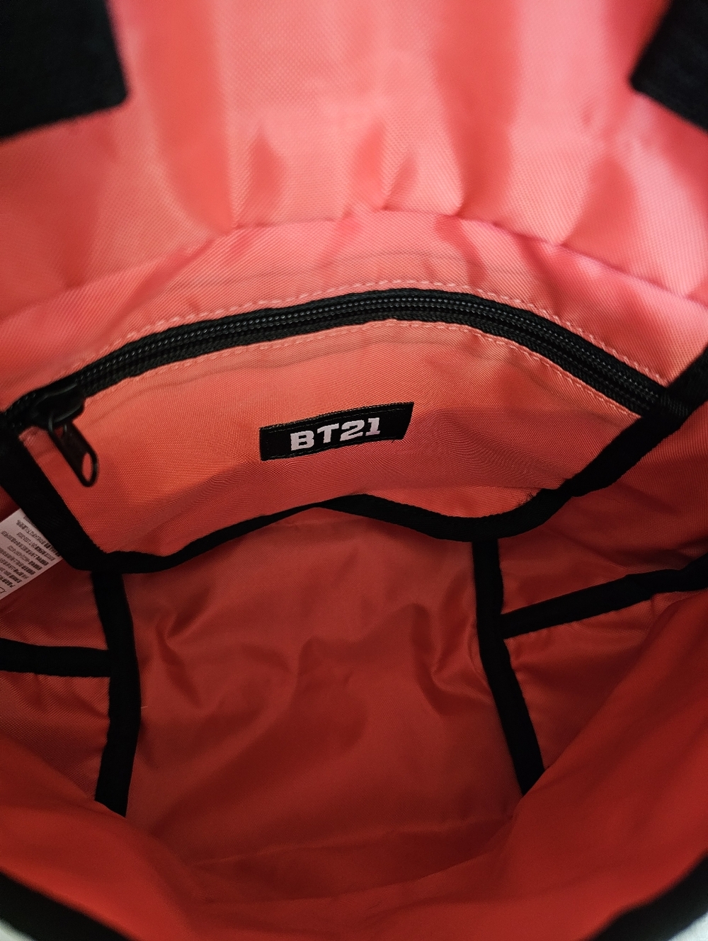 NWT BT21 Small Messenger Crossbody Bag - Picture 3 of 3